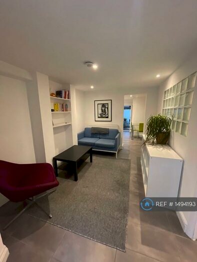 1 Bedroom Flat To Rent In Richmond Road, London, E8