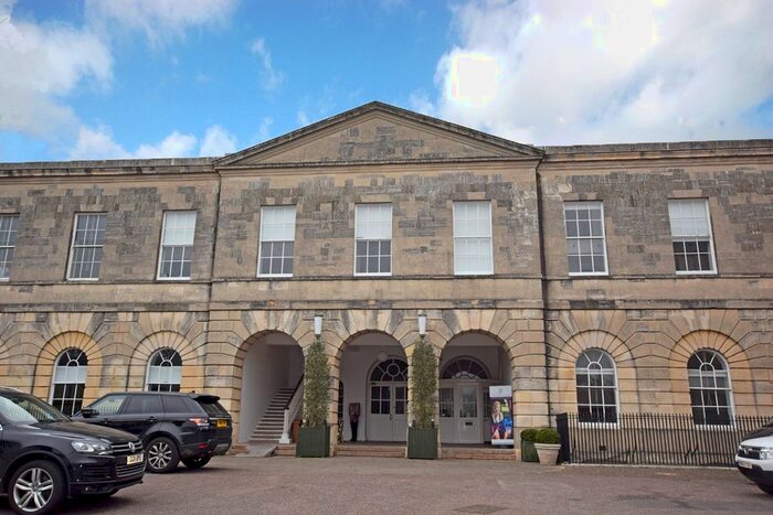 3 Bedroom Flat To Rent In Castle Street, Exeter, EX4