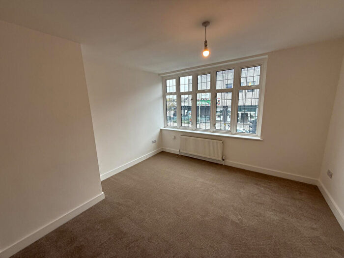 2 Bedroom Maisonette To Rent In Queensway, Petts Wood, BR5