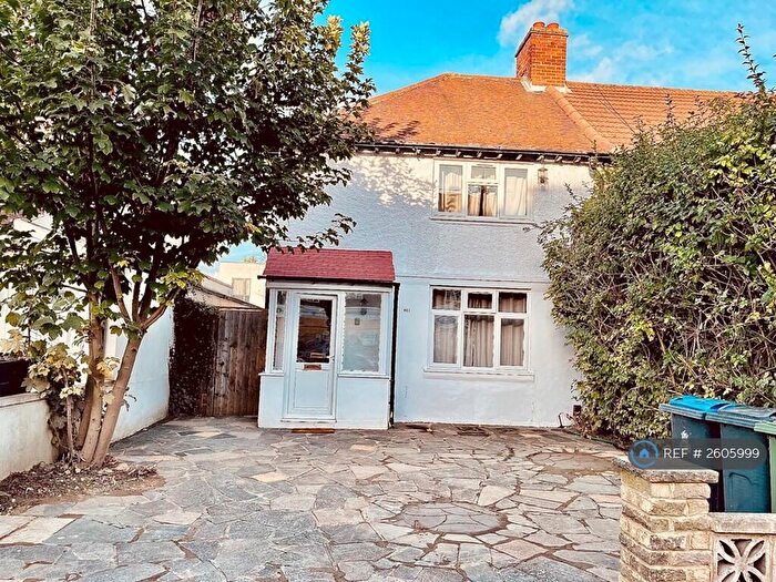 4 Bedroom Semi-Detached House To Rent In Kingston Road, Kingston Upon Thames, KT1