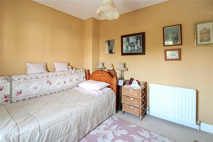 2 Bedroom Semi-Detached House For Sale In Elgin Drive, Swindon, Wiltshire, SN2