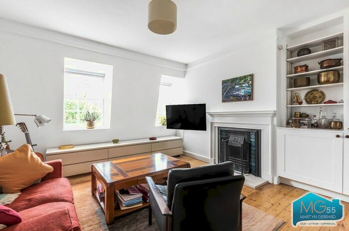 3 Bedroom Flat To Rent In Fortis Green, London, N10