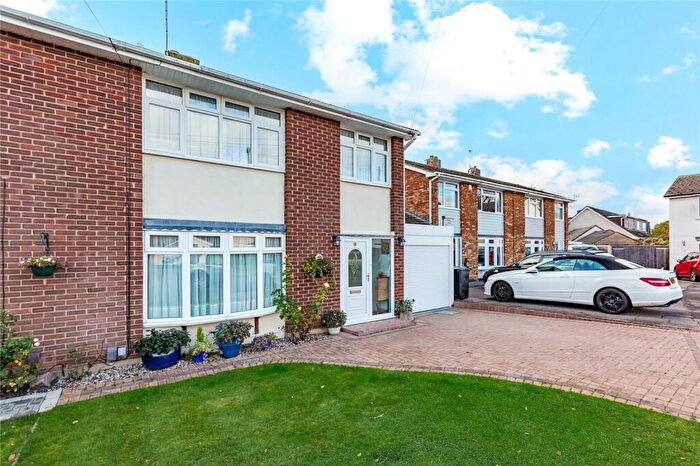 3 Bedroom Semi-Detached House For Sale In Toppesfield Avenue, Wickford, Essex, SS12
