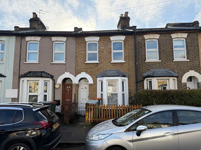 2 Bedroom Property For Sale In Chestnut Avenue, Forest Gate, London, E7