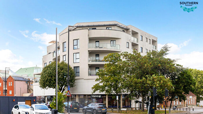 2 Bedroom Apartment For Sale In Windsor House, Throwley Way, Sutton, SM1