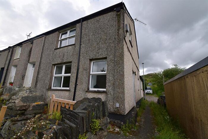 2 Bedroom End Of Terrace House For Sale In Dolrhedyn Terrace, Tanygrisiau, Blaenau Ffestiniog, LL41