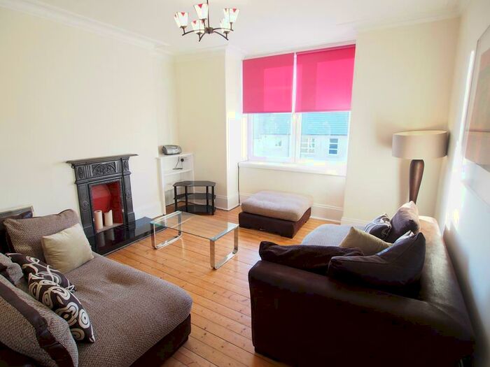 1 Bedroom Flat To Rent In Seaforth Road, Top Left, AB24