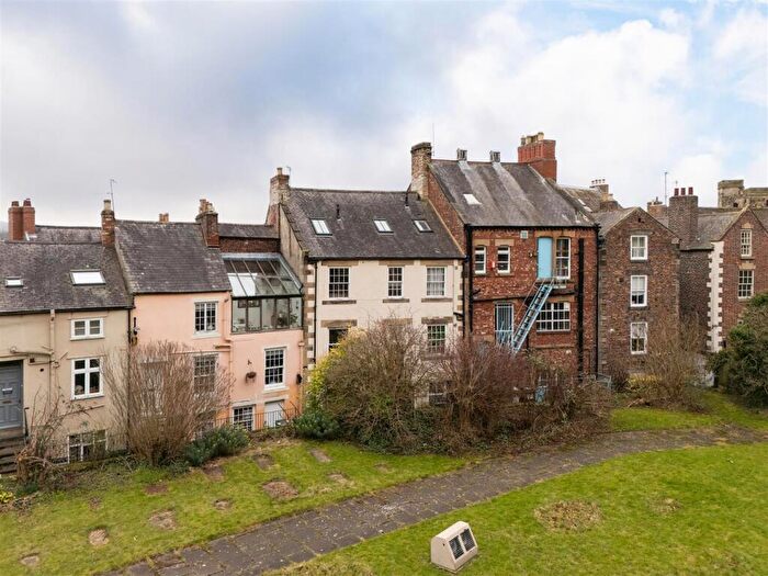 1 Bedroom Flat To Rent In Church Row, Hexham, NE46