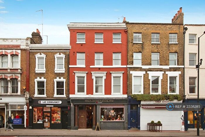 2 Bedroom Flat To Rent In Upper Street, London, N1