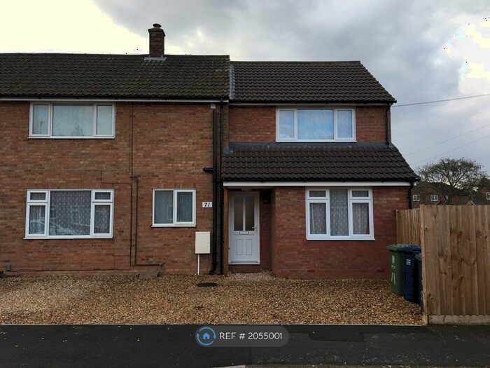 4 Bedroom Semi-Detached House To Rent In St Audreys Close, Cambridge, CB24