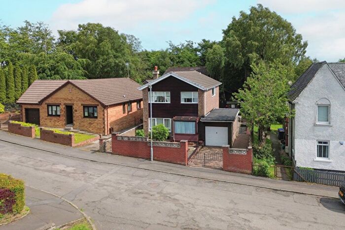 3 Bedroom Villa For Sale In Auchinleck Road, Hardgate, G81