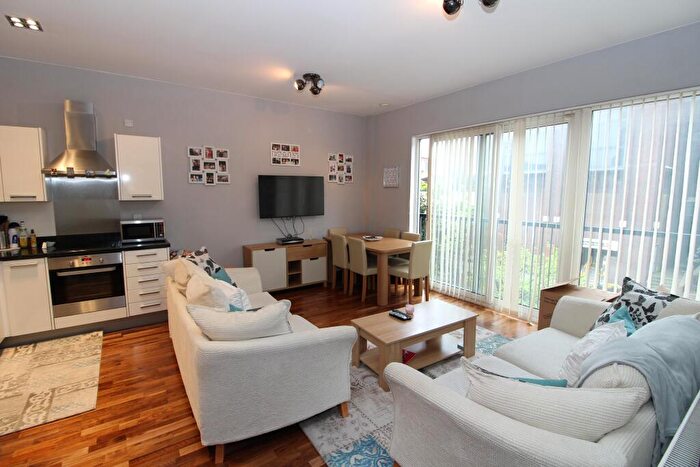 1 Bedroom Apartment To Rent In Manor Road, Wallington, SM6
