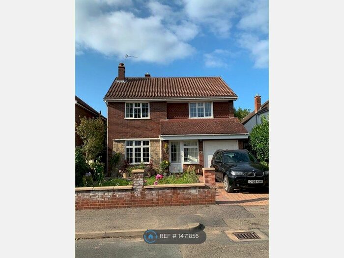 4 Bedroom Detached House To Rent In Oaks Way, Long Ditton, Surbiton, KT6