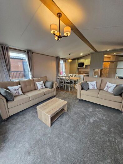 2 Bedroom Lodge For Sale In Aberfeldy, PH15