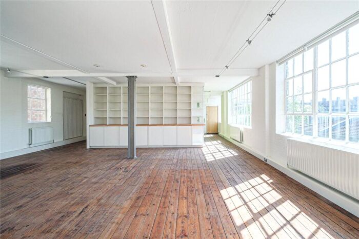 2 Bedroom Apartment For Sale In Princelet Street, London, E1