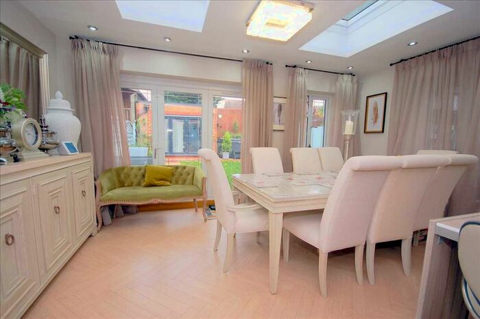 4 Bedroom Semi-Detached House To Rent In Greenways, Chelmsford, CM1