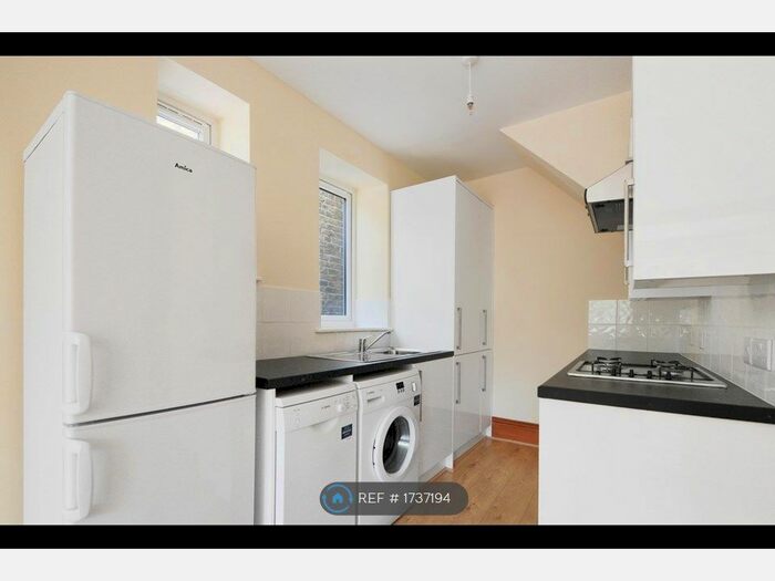 1 Bedroom Flat To Rent In Gordon Road, London, W5
