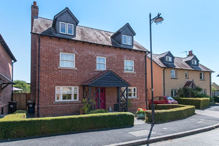 5 Bedroom Detached House For Sale In Landunvez Place, Bradninch, Exeter, EX5