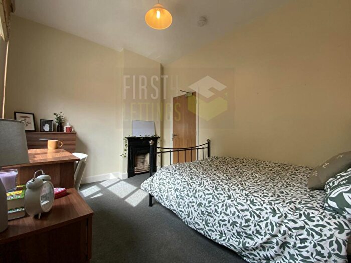 5 Bedroom Terraced House To Rent In Lytton Road, Clarendon Park, LE2