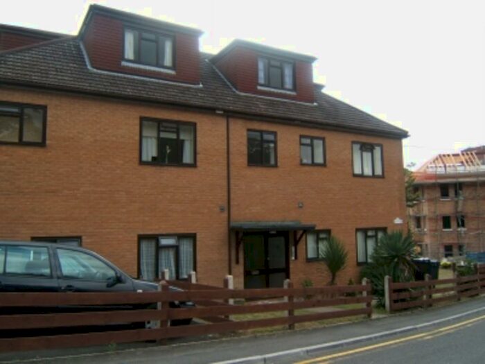 1 Bedroom Flat To Rent In Lorne Park Lodge, Lorne Park Road, Bournemouth, BH1