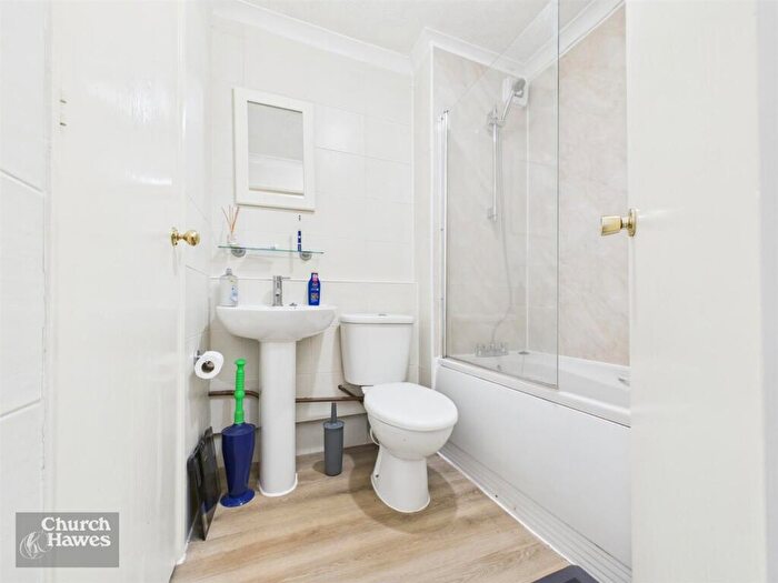 Studio To Rent In Culver Rise, South Woodham Ferrers, CM3