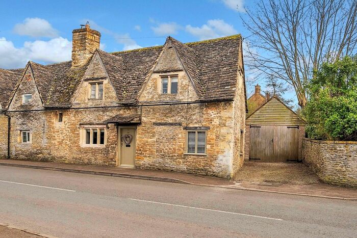 3 Bedroom Cottage To Rent In Station Road, South Cerney, Cirencester, GL7