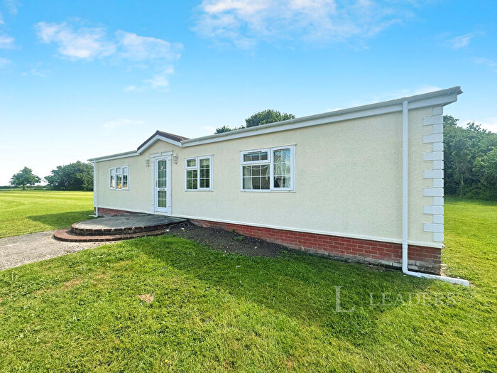 3 Bedroom Bungalow To Rent In Watton Road, Shipdham, IP25