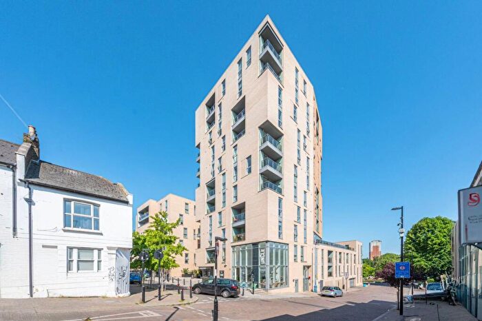 2 Bedroom Flat To Rent In Batavia Road, New Cross, London, SE14