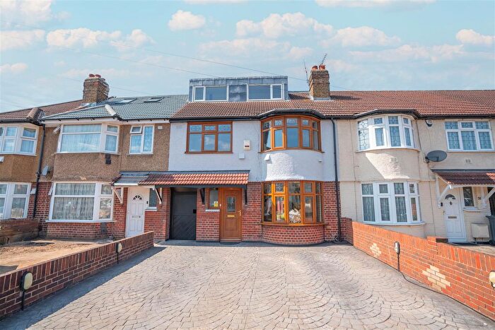 4 Bedroom Terraced House To Rent In Springwell Road, Heston, Hounslow, TW5