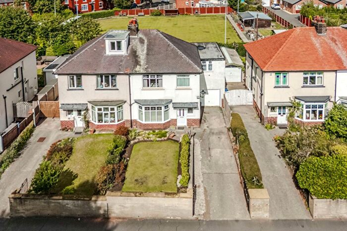 4 Bedroom Semi Detached House For Sale In Church Road, Leyland, PR25