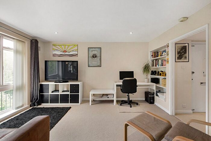 1 Bedroom Flat To Rent In Fountain Drive, London, SE19