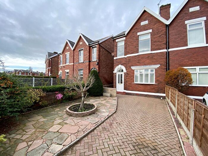 Semi-Detached House To Rent In Old Park Lane, Southport, Merseyside, PR9