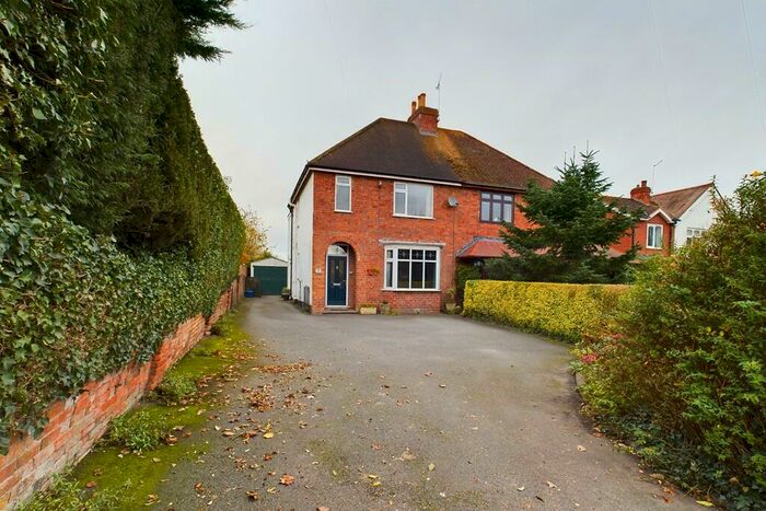 2 Bedroom Semi-Detached House For Sale In Station Road, Barton-under-Needwood, DE13