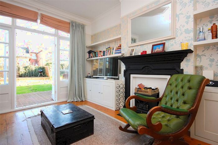 2 Bedroom Flat To Rent In Riffel Road, Willesden Green, NW2