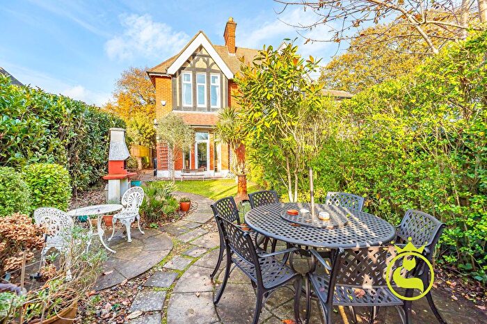 3 Bedroom Semi Detached House For Sale In Bournemouth Road, Poole, BH14