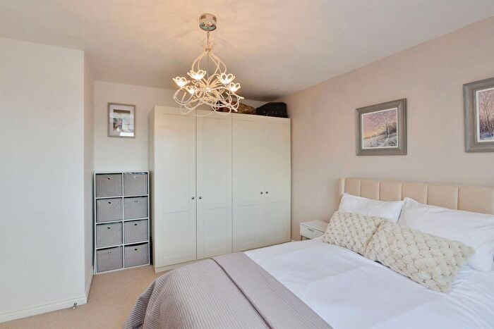 1 Bedroom Flat For Sale In Countess Way, Broughton, Milton Keynes, MK10