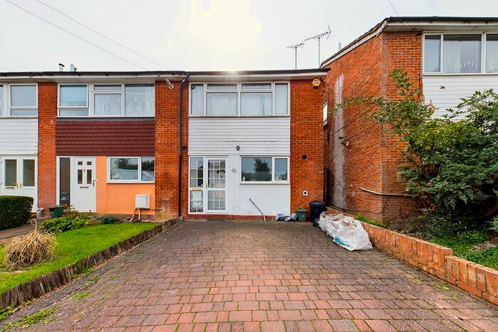 3 Bedroom End Of Terrace House To Rent In Chamberlain Lane, Pinner, HA5