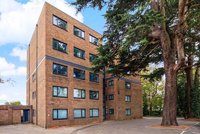 3 Bedroom Flat To Rent In Girdlestone House, Girdlestone Close, Oxford, Oxfordshire, OX3