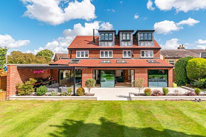 5 Bedroom Detached House For Sale In The Avenue, Bengeo, Hertford, Hertfordshire, SG14