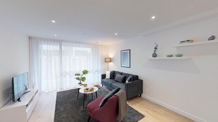 3 Bedroom Apartment To Rent In New Garden Quarter, E15