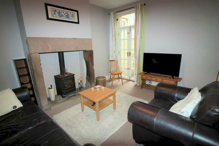 4 Bedroom Private Hall To Rent In Balmoral Road, Lancaster, LA1