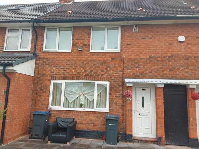 3 Bedroom Terraced House For Sale In Plowden Road, Birmingham, B33