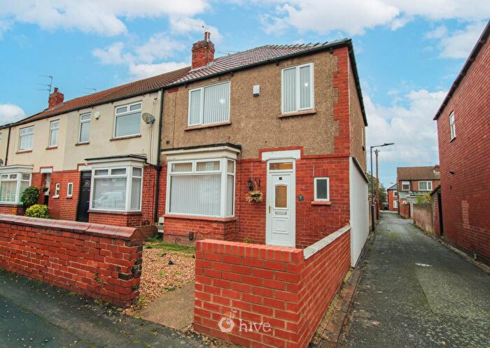 3 Bedroom End Of Terrace House For Sale In Holyrood Road, Town Moor, Doncaster, DN2