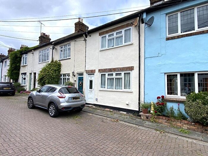 3 Bedroom Terraced House For Sale In St. Thomas Road, Rochford, Essex, SS4