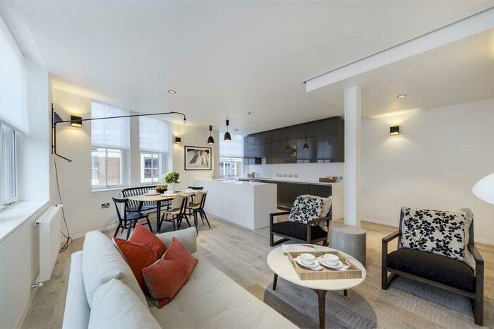 3 Bedroom Apartment To Rent In Mallow Street, EC1Y