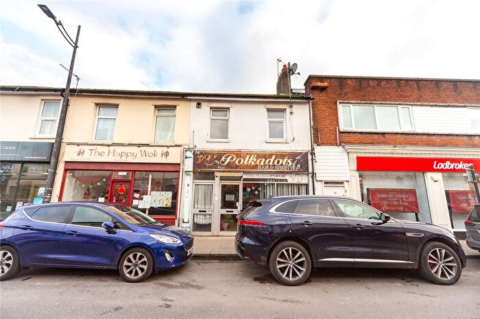 2 Bedroom Flat To Rent In Clifton Street, Roath, Cardiff, CF24