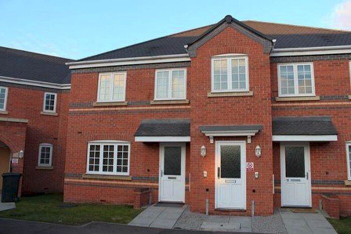 2 Bedroom Flat To Rent In Glover Road, Castle Donington, DE74