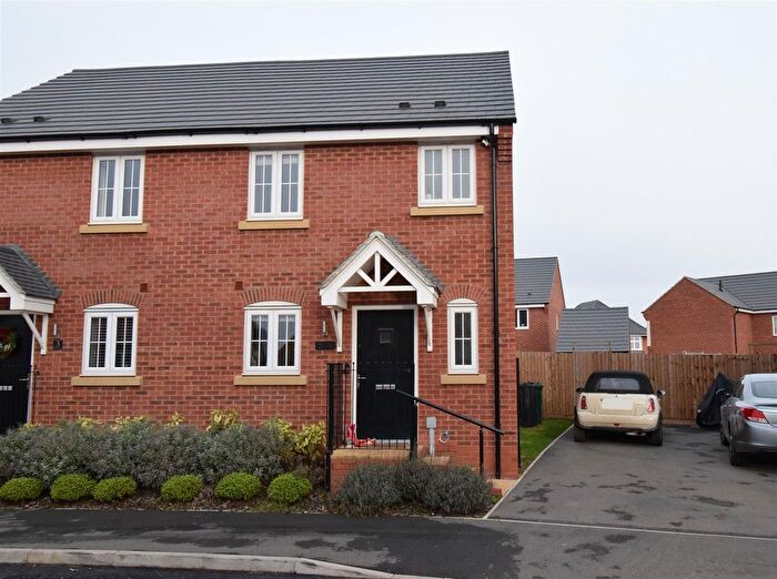 3 Bedroom Semi-Detached House To Rent In Myrtle Avenue, Mickleover, Derby, DE3