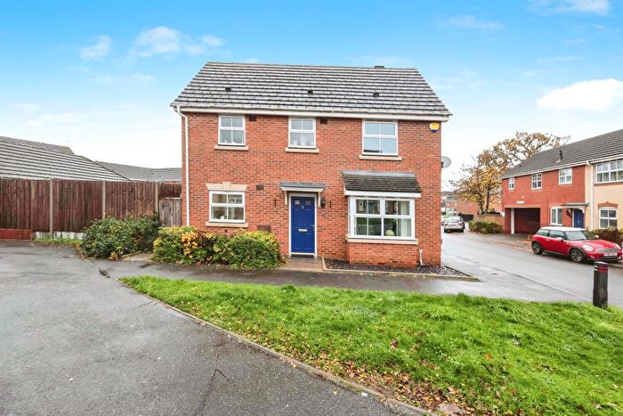 3 Bedroom End Of Terrace House For Sale In Hawksworth Crescent, Chelmsley Wood, Birmingham, B37