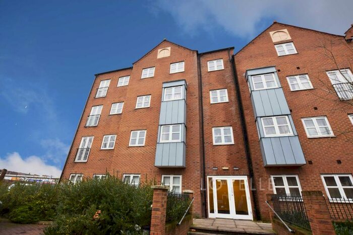 2 Bedroom Flat To Rent In Trinity View, Gainsborough, DN21